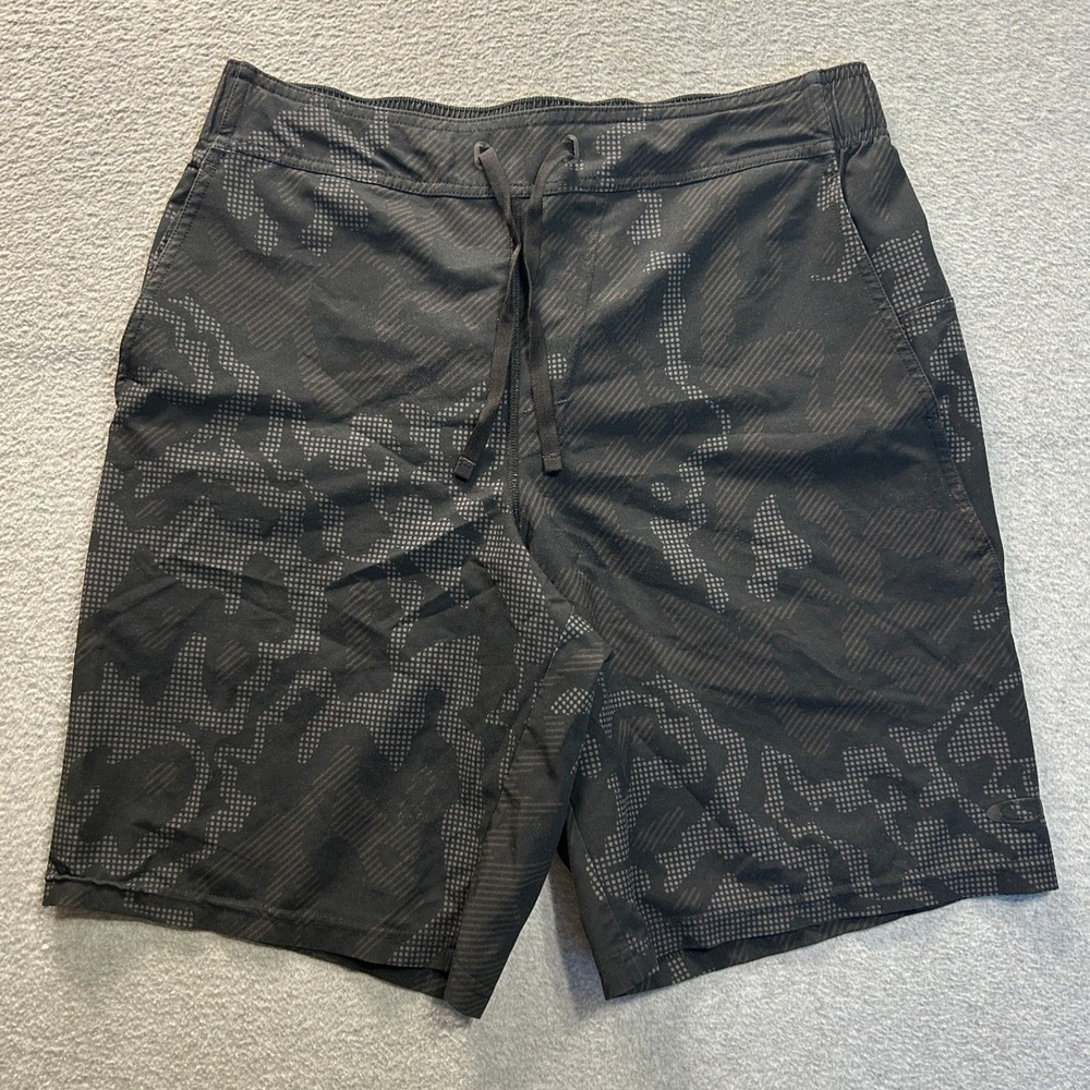 Oakley Golf Shorts Mens S Black Charcoal Camo Regular Fit Performance Athletic